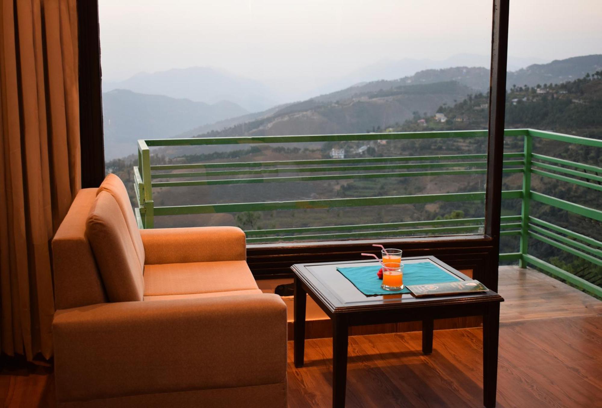 Aachman Nature Valley Resort Mashobra By Naina Staycation- Private Parking - Balcony And Valley View Rooms 심라 외부 사진